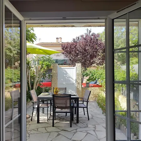 Maison Cote Grau D'agde 度假居 *